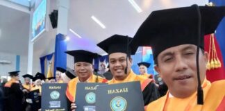 Moch. Rival Andrianto, Kades Babakan, Berhasil Raih Gelar Magister Administrasi Publik